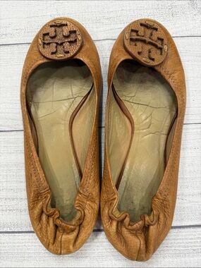 Tory Burch Reva Cognac Brown Leather Ballet Flats Logo Medallion Women's Size 10